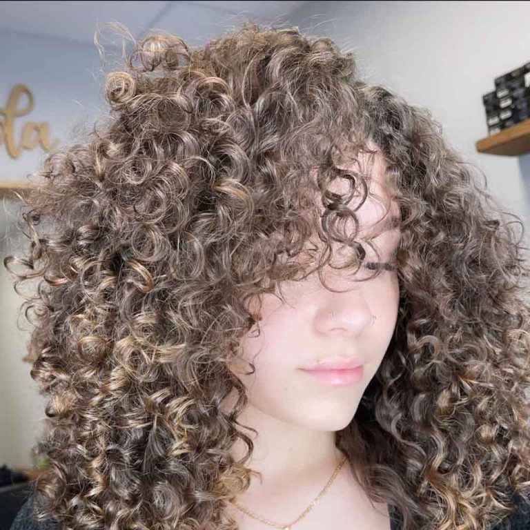 15 Fun Long Layered Hairstyles for Curly Hair! | HairAide