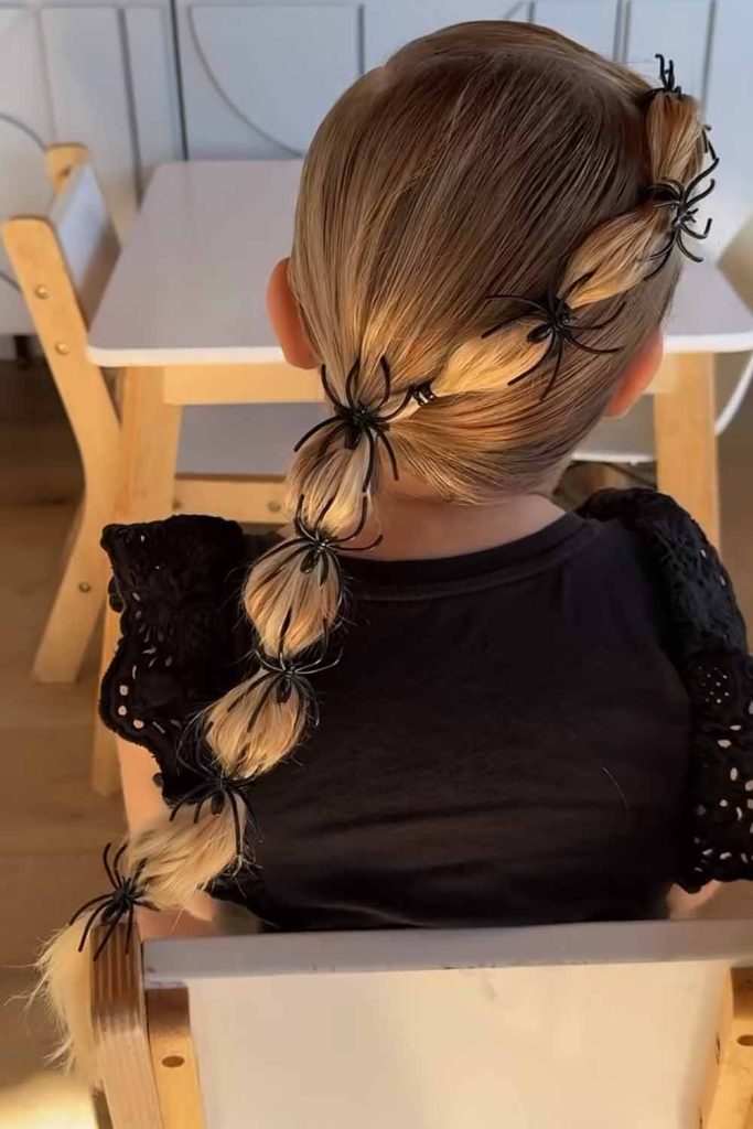 Crawling Spider Ponytail