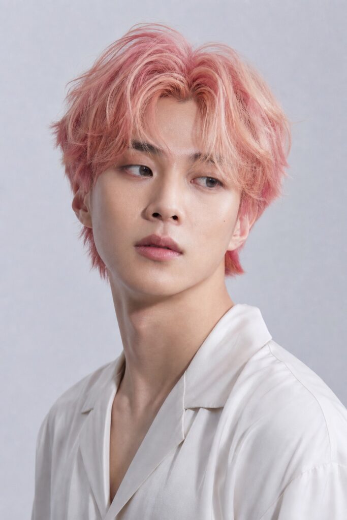 Jimin’s Peach-Pink Hair